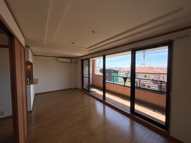 居室・リビング　リビング