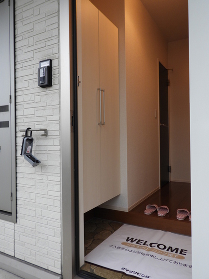 玄関　他号室写真です