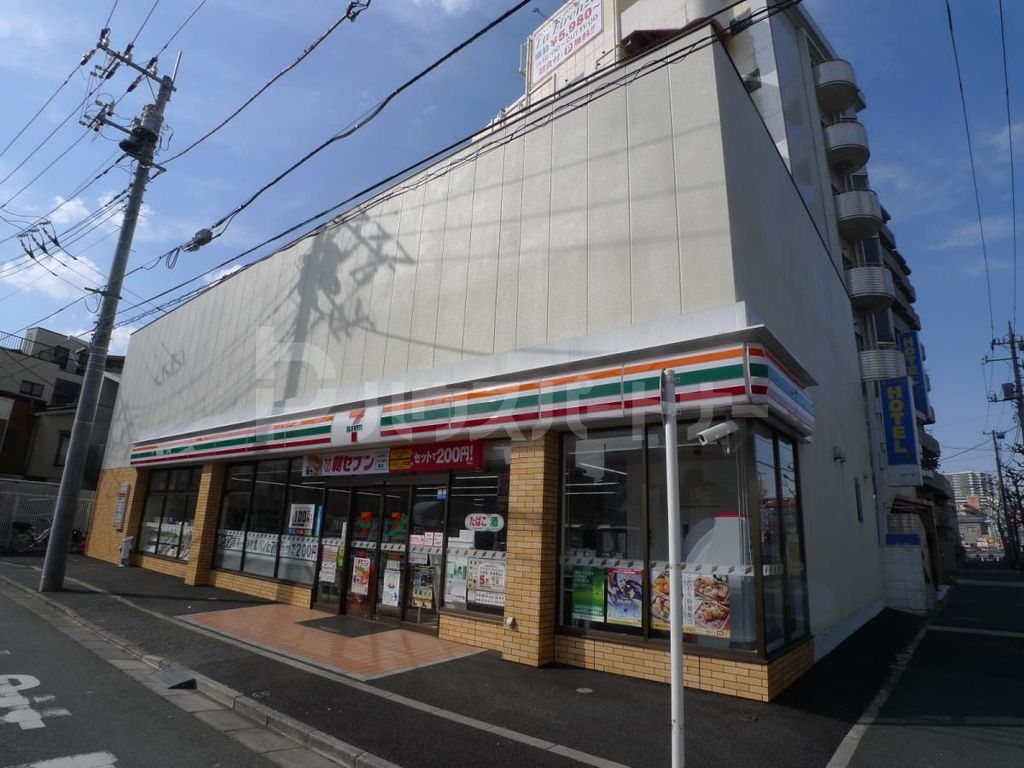 コンビニ　セブンイレブン足立西保木間4丁目店（コンビニ）まで40m
