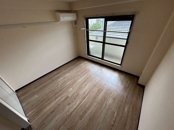 居室・リビング　※別部屋の写真です