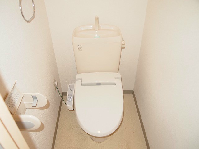 トイレ　※同物件別号室参考写真