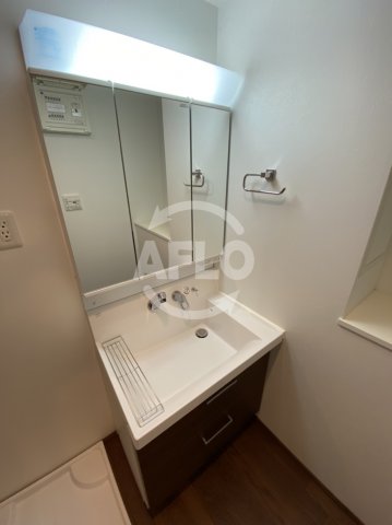 洗面設備　シャンピア国分町　独立洗面台