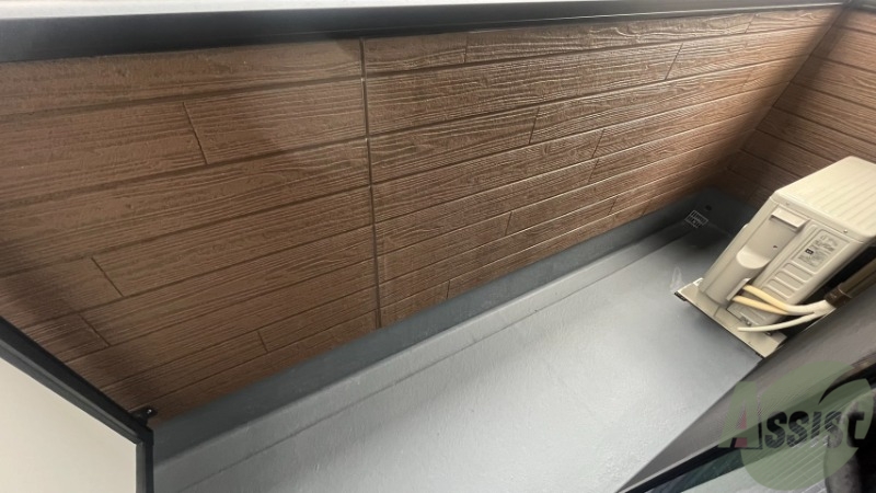 バルコニー　ベランダは布団等を干せるスペースもあります。