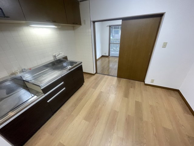 居室・リビング　ゆったり過ごせる居間です