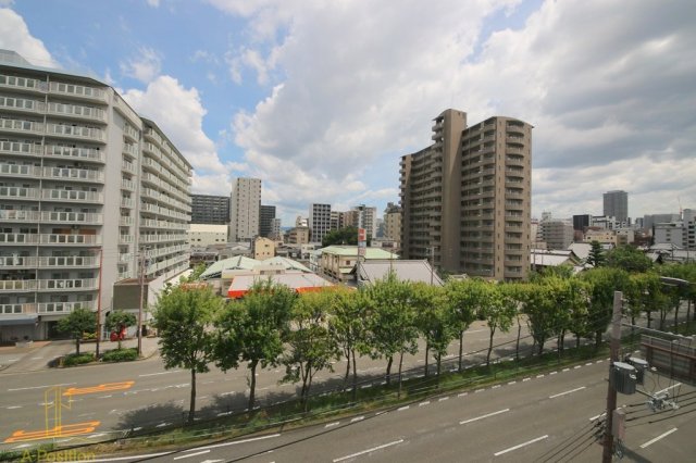 眺望　アパートメント谷町