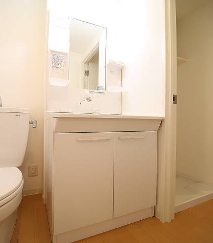 洗面設備　お出かけ前の支度はこちらで