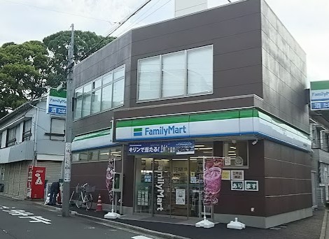 コンビニ　ファミリーマート 横浜常盤台店（コンビニ）まで699m