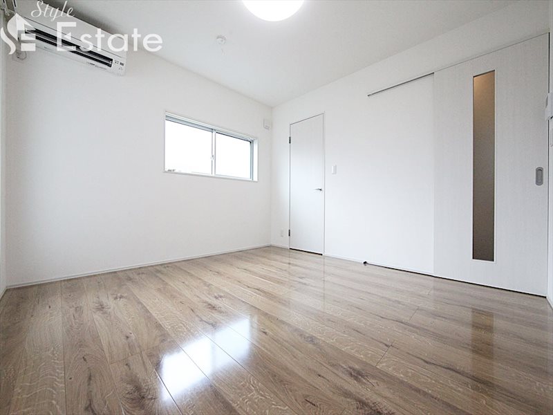 居室・リビング　内装