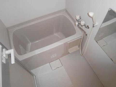 バス・シャワールーム　バス
