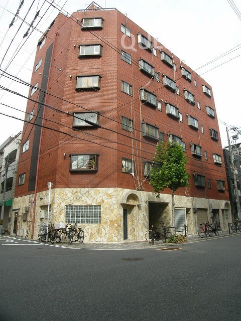 建物外観　洋風な赤レンガ調です！