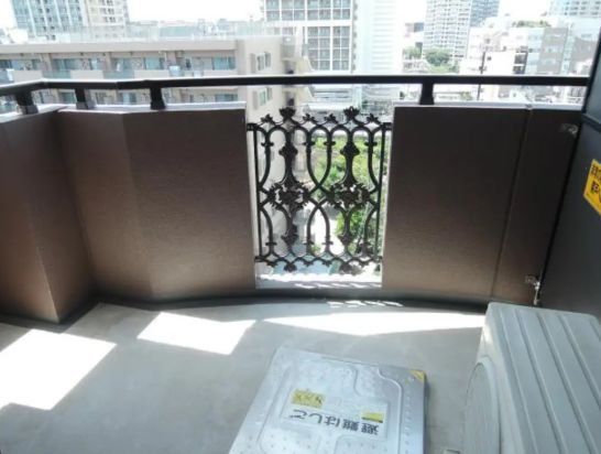 バルコニー　バルコニー