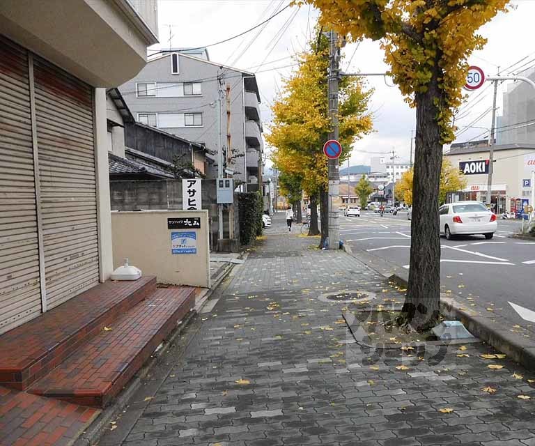 その他　前面道路です。