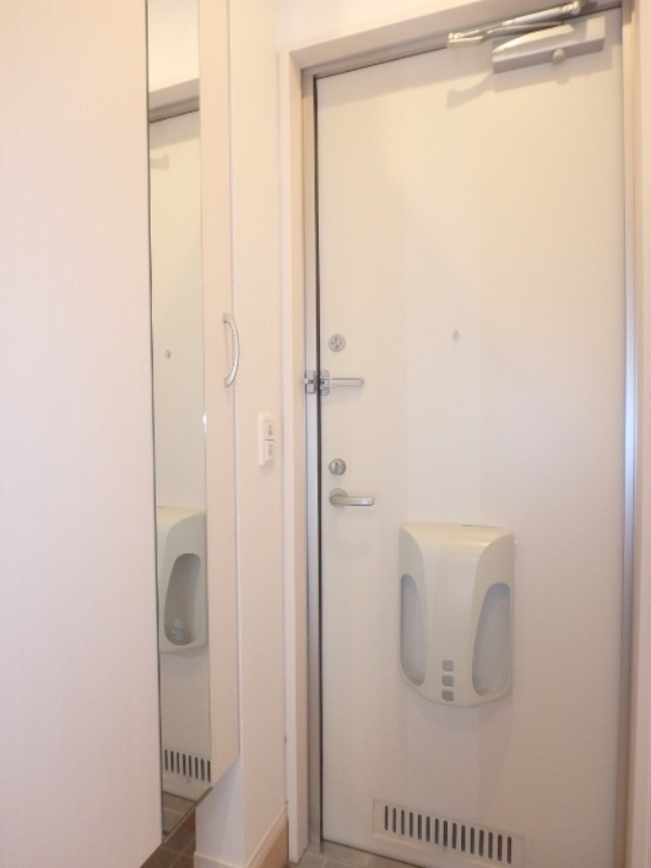 玄関　図面と現状に相違がある場合には現状を優先