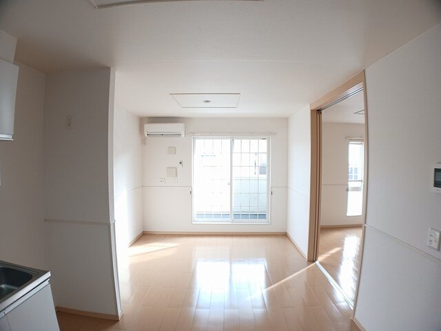 居室・リビング　ゆったりとした居間です