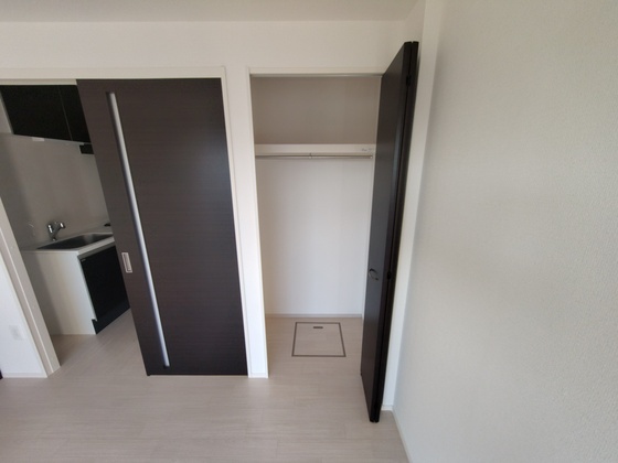 収納　※別部屋の写真です