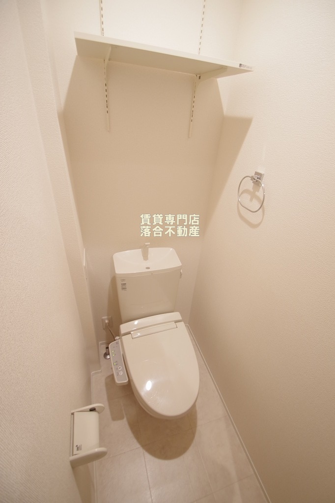 トイレ　温水洗浄暖房便座付き