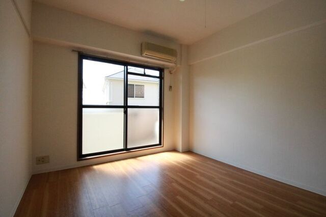 居室・リビング　別室の参考写真です。※現況優先