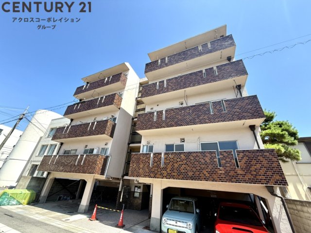 建物外観　TV付きインターホンついてます♪