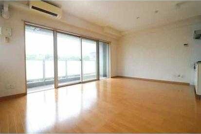 居室・リビング　【日当たり良好♪南向き♪】おすすめ物件！