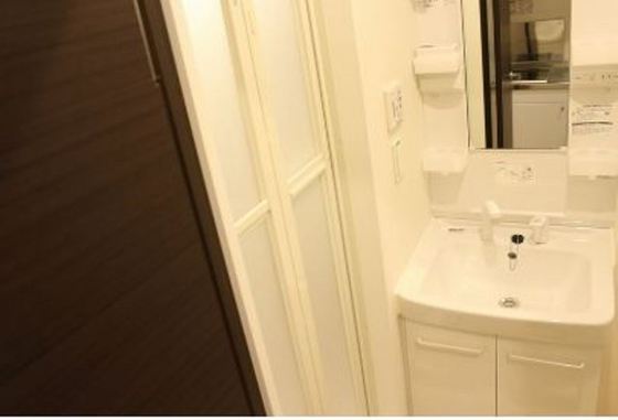 洗面設備　※他の号室の写真です。