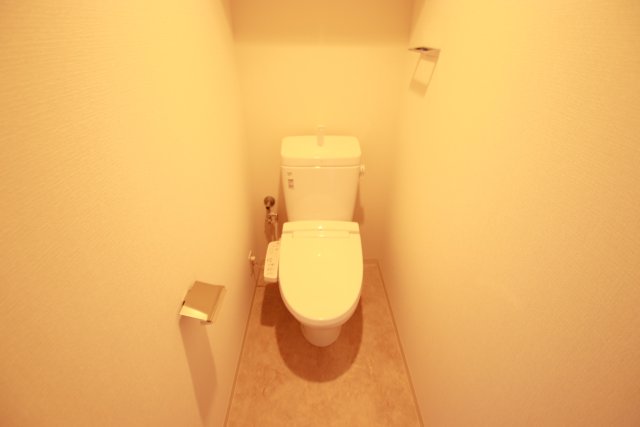 トイレ　別室の参考写真です。※現況優先