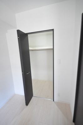 収納　ウォークインクローゼット