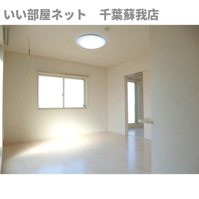 居室・リビング　使いやすい居間です