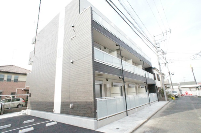 建物外観　リブリシャルマンドミール