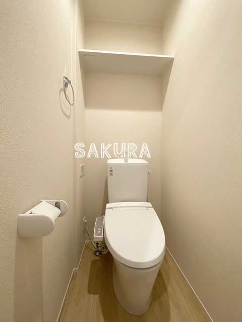 トイレ　落ち着いた色調のトイレです♪