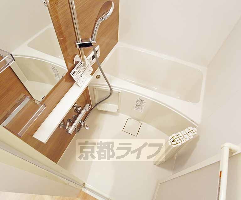 バス・シャワールーム　きれいなお風呂です。