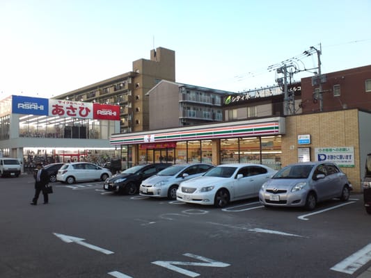 コンビニ　セブンイレブン福岡向野1丁目店（コンビニ）まで40m