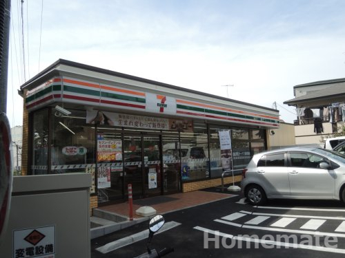 コンビニ　セブンイレブン 鎌倉湘南町屋駅前店（コンビニ）まで118m