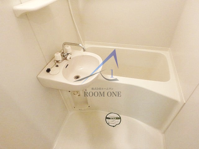 バス・シャワールーム　お風呂です。