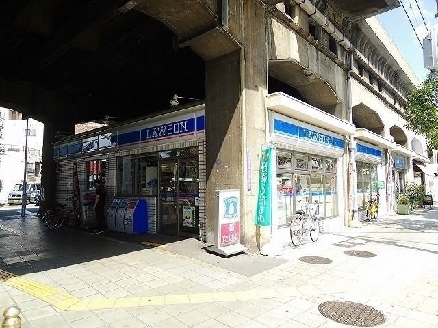 コンビニ　ローソン吉野一丁目店（コンビニ）まで210m