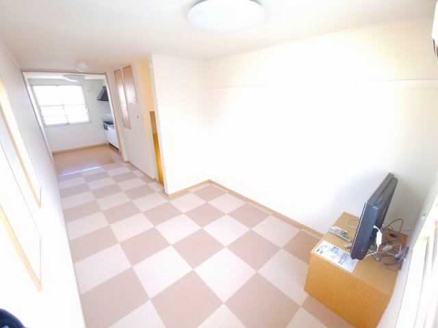 居室・リビング　こちらの居間で趣味の時間をお楽しみください