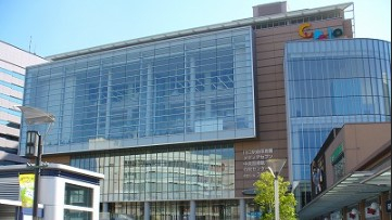 図書館　川口市立中央図書館（図書館）まで340m