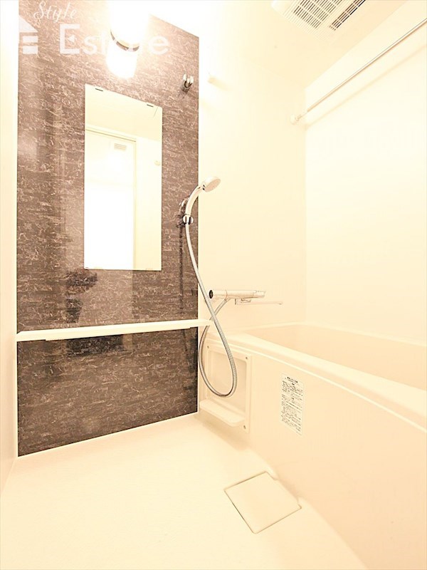 バス・シャワールーム　バスルーム