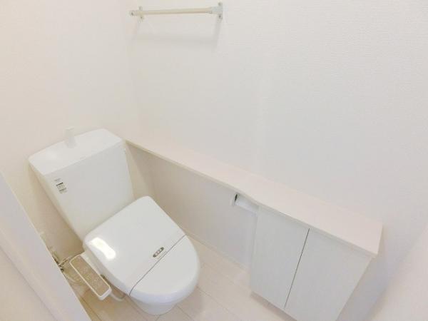 トイレ　写真は別のお部屋のイメージです。現況優先