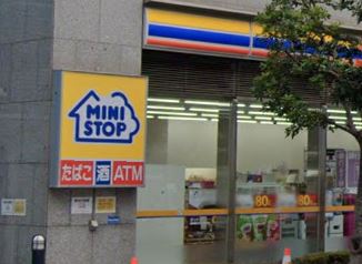 コンビニ　ミニストップ 新宿花園通り店（コンビニ）まで100m