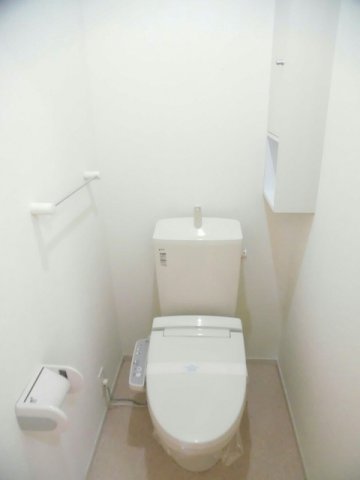 トイレ　コンパクトで使いやすいトイレです