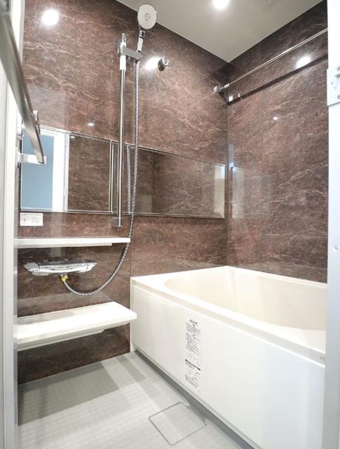 バス・シャワールーム　バス