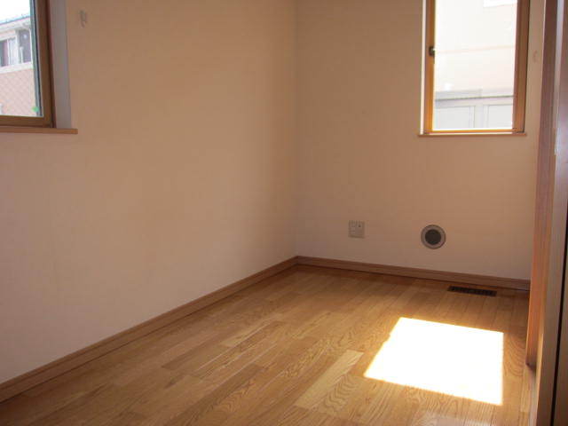 その他部屋・スペース　洋室４帖