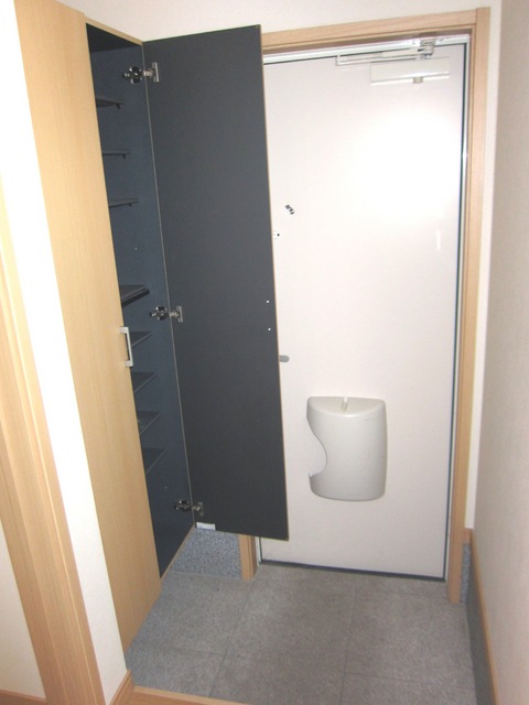 玄関　玄関のシューズボックス