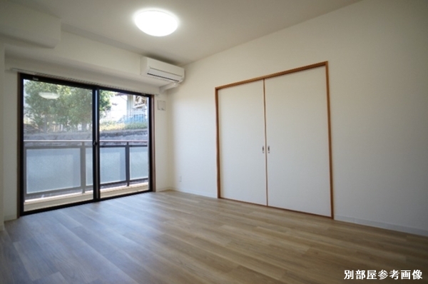 居室・リビング　使いやすい形の為、レイアウトを楽しめます♪