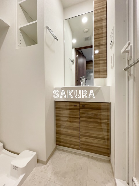 洗面設備　ハンドシャワー付き洗面台