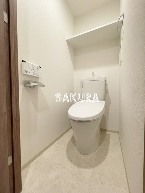 トイレ　シャワー付きトイレ