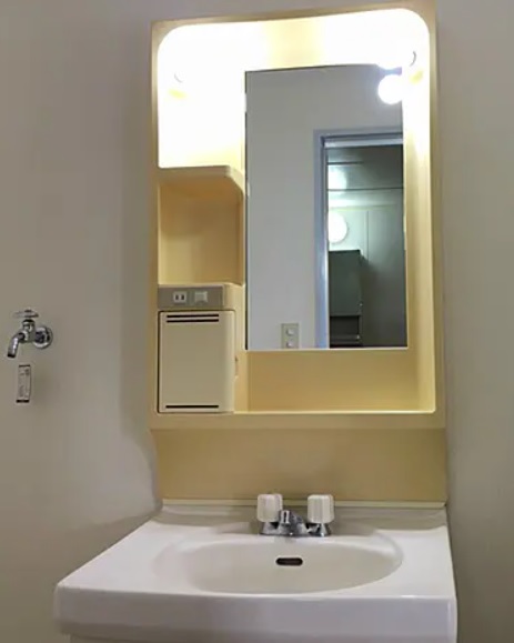 洗面設備　別のお部屋の室内写真になります。