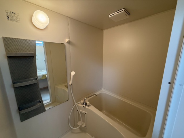 バス・シャワールーム　風呂