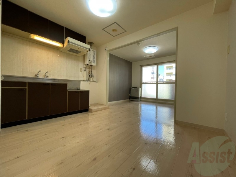 居室・リビング　広くてキレイなお部屋が広がっていて、充実した生活が送れそう。