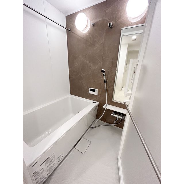 バス・シャワールーム　写真は同タイプ住居です。